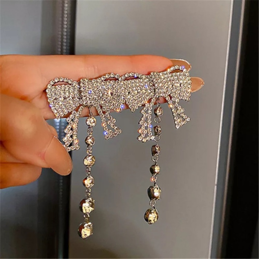 🌟 Rhinestone Bowknot Earrings Long - Picture 4 of 6